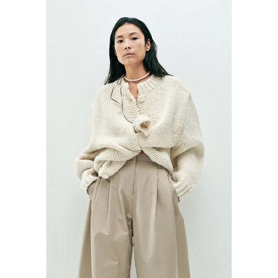【AMOMENTO/アモーメント】<br>HAND KNITTED CARDIGAN <br>AM24FWW01CD