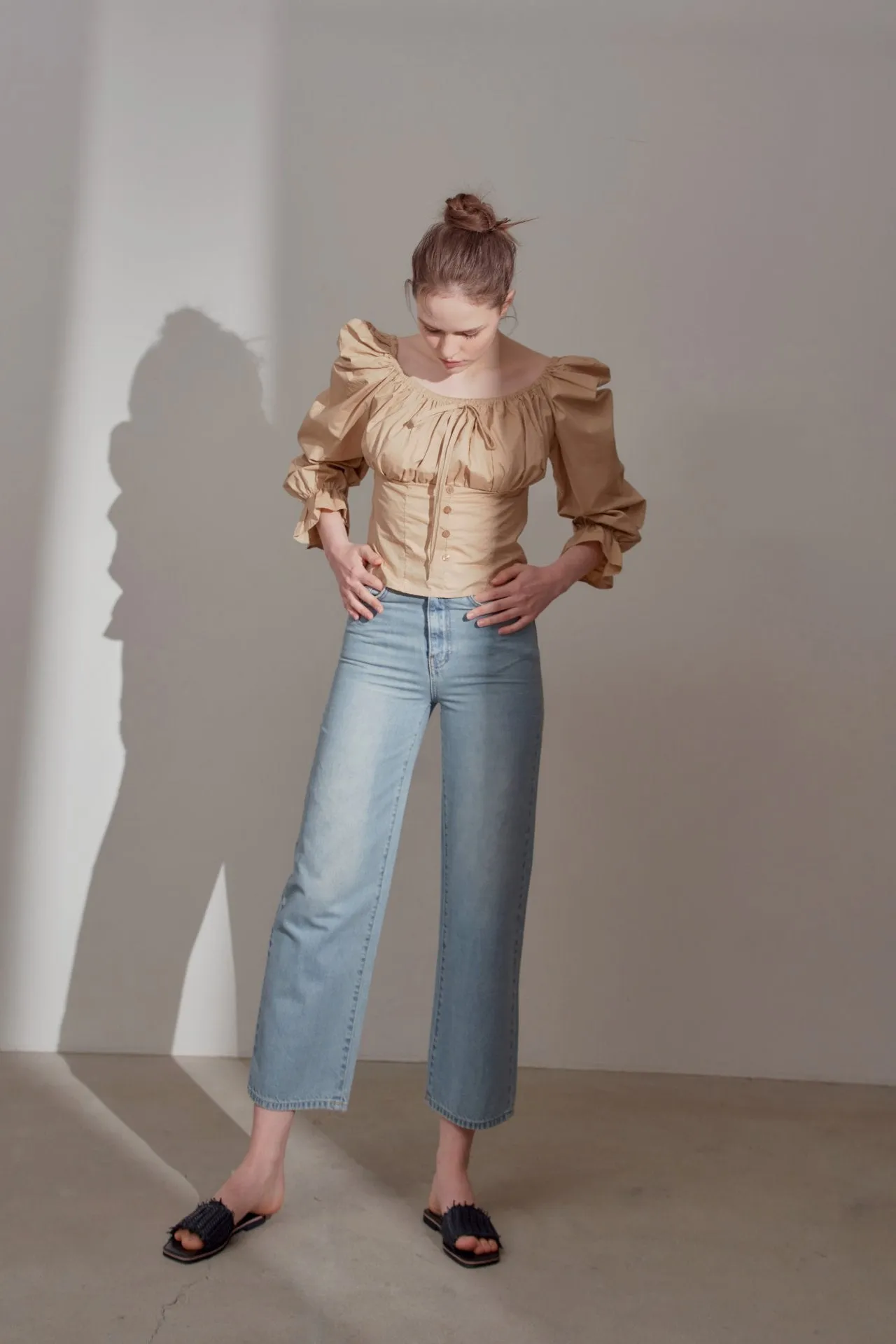 LONG SLEEVE GATHERED SCOOP NECK SHIRT